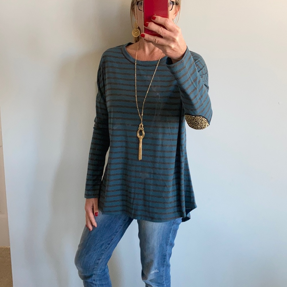 Stripes & Sequin Elbow Patch Tunic Top - Picture 4 of 9